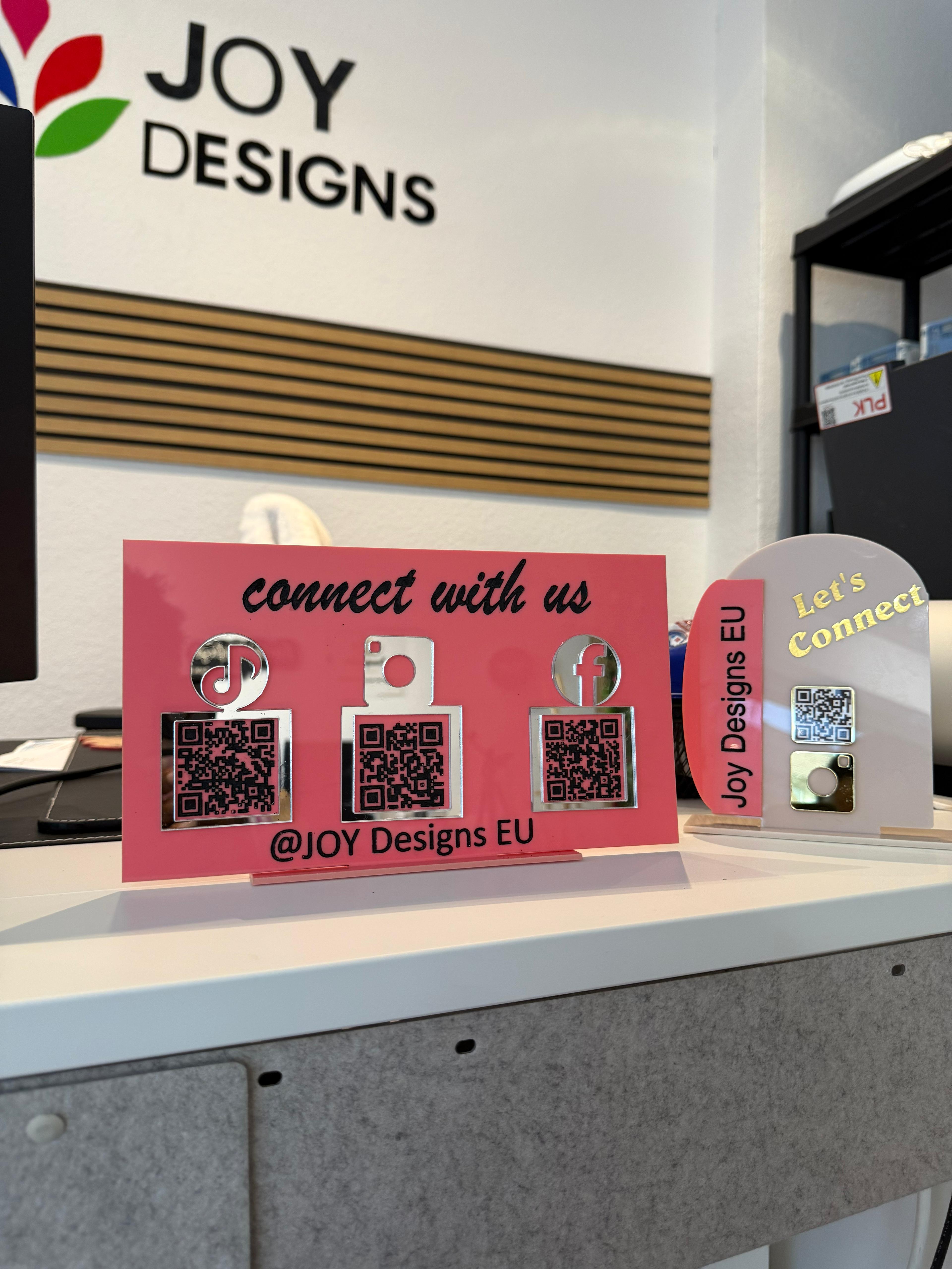 individuelles qr code schild acryl für salons