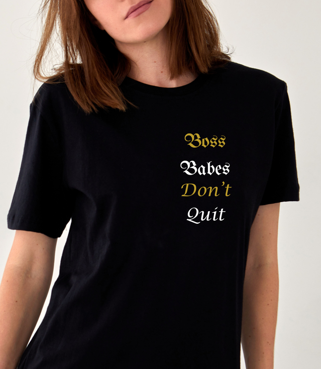 Kurzarm-T-Shirt und Kapuzenpullover in Schwarz. Boss Babes geben nicht auf
