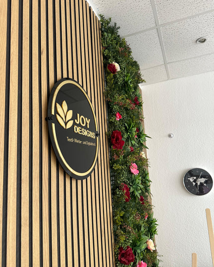 Edles Acrylschild – Indoor Firmenschild für den Innenbereich